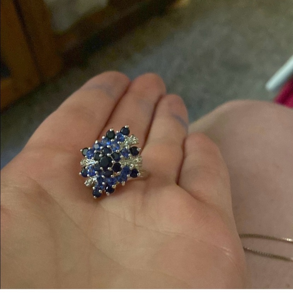 Elegant Silver and Blue Gemstone Ring